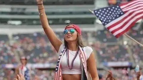 杜锋麾下闪现笑场达人！赵睿一镜双典，外教目瞪口呆，国家队名场面笑翻全场