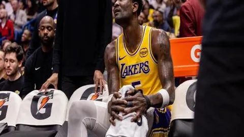 国足角逐俄罗世预赛亚洲区12强赛表现回顾