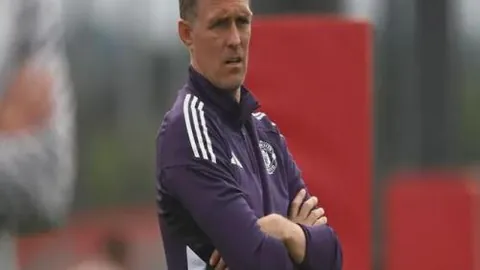 “二十载短道征程，老裁判深情回忆录”